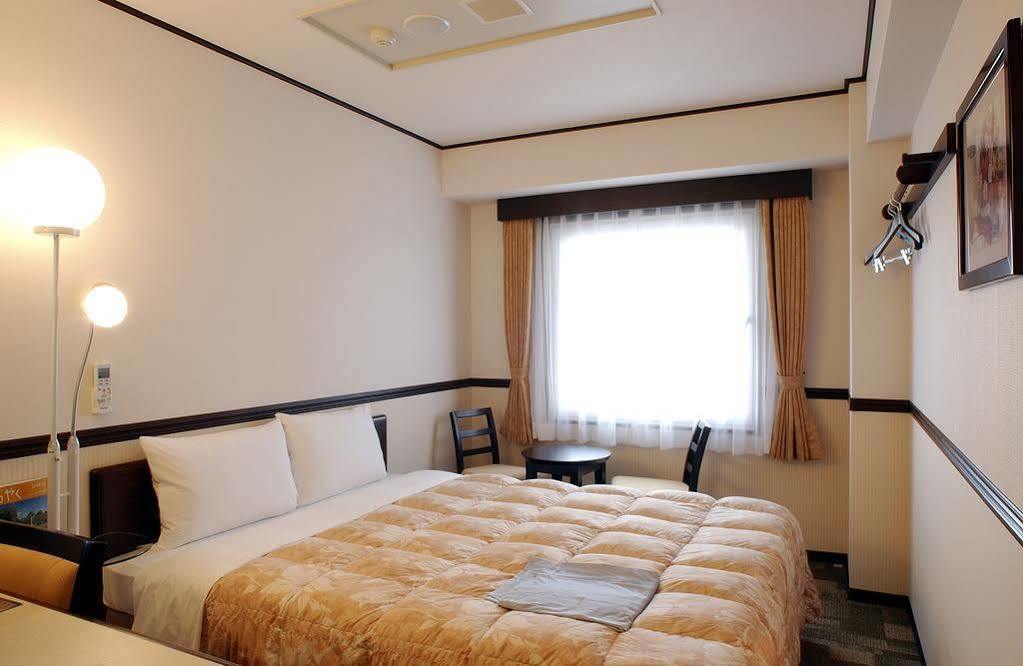 Toyoko Inn Maibara Eki Shinkansen Nishi Guchi Exterior foto